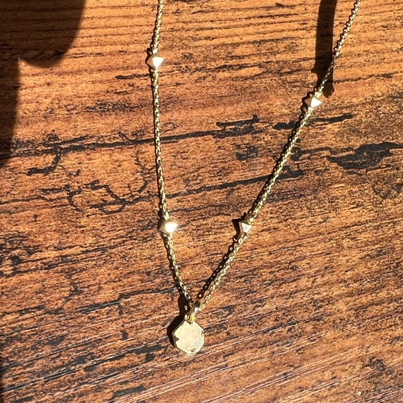 Kendra Scott Necklace - Picture 1 of 4